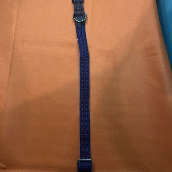 6/$25 Stylish Navy and Red Dog Collar new used - Picture 9 of 9